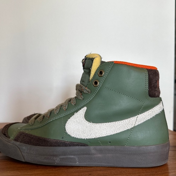 Nike Blazer Mid 77 size 9 - Picture 4 of 10